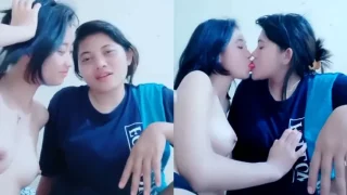 Kaka dan Bestienya Pasangan Lesbi Hot