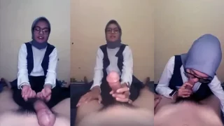 Bokep Indo Mutia Hijab Isep Kontol Pacar